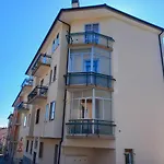 Vela Vicino Al Mare Bludipietraligure
