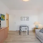 Lemon Tree Apartment - Garden, Sea View, Wifi