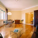 Elegant Apartment In The Center By Wonderful Italy