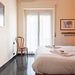 Joivy Cosy Family Flat Near Sturla Beach