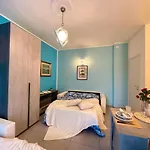 300 Metri Dal Mare Elegante Monolocale Con A/C