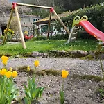 Le Rose Di Villa Vittoria Nel Verde A Pochi Minuti Di Auto Dalle Spiagge
