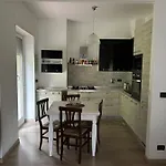La Maison De L'Amour