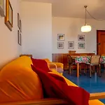 168 - La Terrazza Sul Mare, Casa A 10 Minuti Da Spiaggia, Parcheggio Privato Gratis