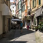 Maison Gina