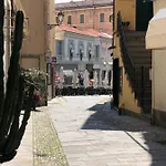 Maison Gina