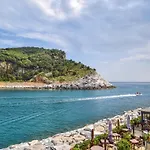Awesome Apartment In La Spezia With Kitchen