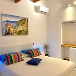La Marina Camera Matrimoniale Con Terrazzo Esterno Privato Vista Mare