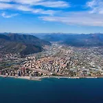 Delizioso Bilocale Ad Albenga Con Terrazzo Vista Mare