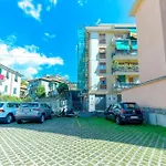 Parcheggio Gratuito Vicino Al Mare Con Giardino Privato E Comfort Esclusivi.
