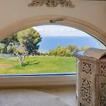 Appartamento In Villa Antonia