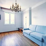 Elegant Apartment-Con Free Wi-Fi & A/C