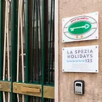 La Spezia Holidays 123