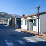 Piscinaparkingvista Mare La Perla Ligure Ac