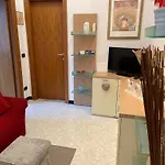 Glitter Home