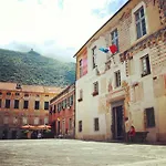 Colori Al Castello Finalborgo