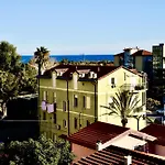Marina Di Taggia Apartment By Wonderful Italy