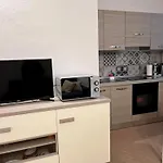 Vicolo Corto Casa 1