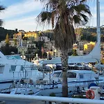 The Shell - New Interior Look But Same Old Charm 200Mt From The Sea With Garden And Parking Nearby