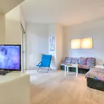 Casa Emma With Sea Glimpse - Happy Rentals