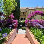 Bouganville Apartment