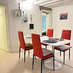 Genova Centro Affittacamere- Bagno In Comune