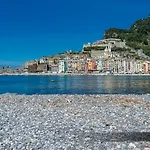 La Terrazza Sulla Baia Di Le Grazie