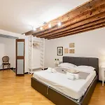 Beautiful Flat In The Historic Center - Happy Rentals