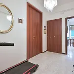 Le 2 Torri Apartment
