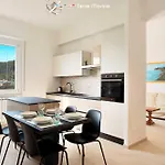 Giuly House, Terre Marine