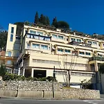 Ledonia Apartment
