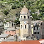 Sotto Il Castello Di Vernazza - Genovainrelax