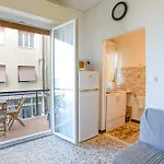 Balcone Sul Mare Fronte Spiaggia Con Ac