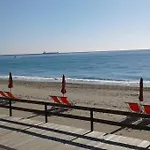Larte Al Mare Vicino Spiaggia Con Ac E Wifi