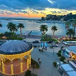 Mazzini Chiosco Vicino A Portofino