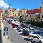 Da Enzo Centro Imperia A 5 Minuti A Piedi Dal Mare