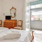 Stunning Apartment In Chiavari With Wifi