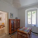 Appartamento Bel Carlo - 2 Camere, Giardino, Vista Porto