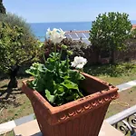 Dolcevita Guests