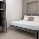 Theone Sun 'N Sea Home