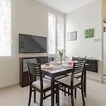 H11 Casa Zefiro Sanremo - Centro - Parcheggio