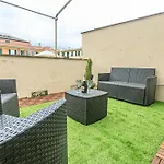 Plein Ciel - Attico Vicino Al Centro - Parcheggio Privato