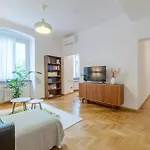 Genova Brignole Modern And Central Apartment