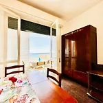 Hostdomus - Sea View Suite