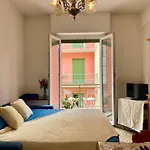 Finalborgo Two Room Flat With Terrace And Free Parking
