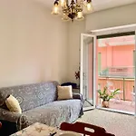 Finalborgo Two Room Flat With Terrace And Free Parking