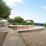 3 Bedroom Amazing Apartment In Imperia