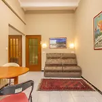 De Angelis Central House By Wonderful Italy