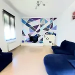 Bellatorium House