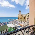 Casaviva Family Beachfront House In Camogli